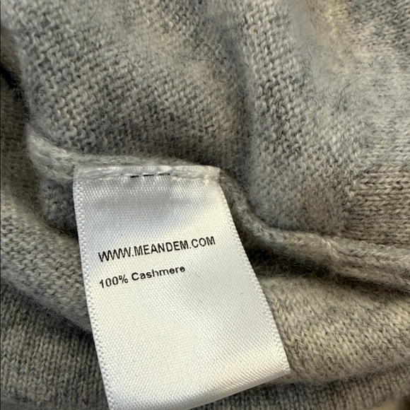 ME + EM Cashmere Sweater Size Large - Picture 4 of 8
